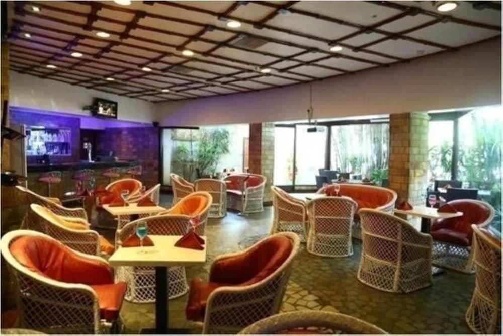 Savera Hotel Chennai Dış mekan fotoğraf